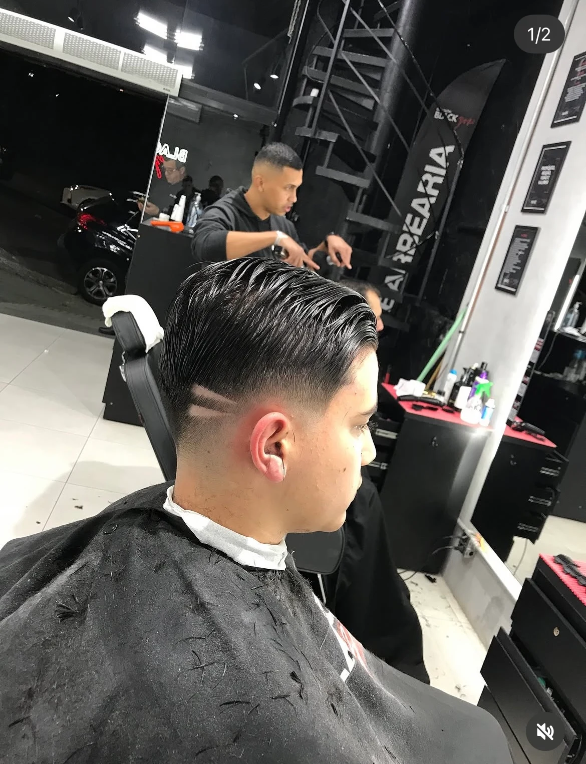 Degradê com duas riscas laterais feito pelo VH